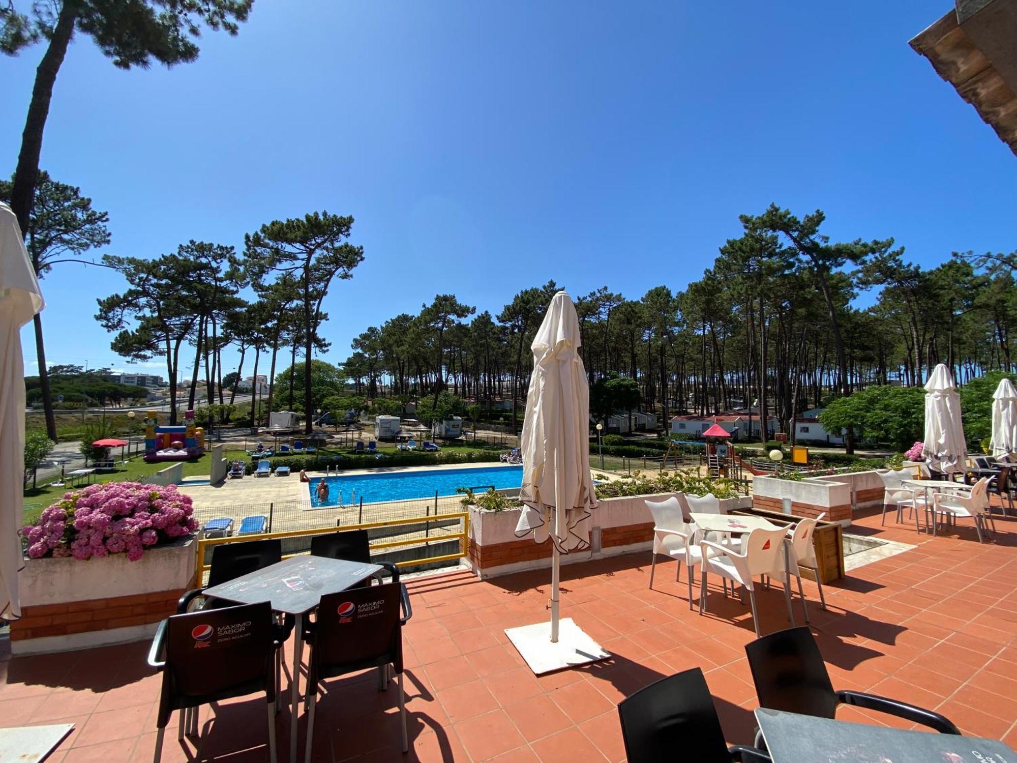 Parque De Campismo Orbitur Valado Hotel Nazare Bagian luar foto